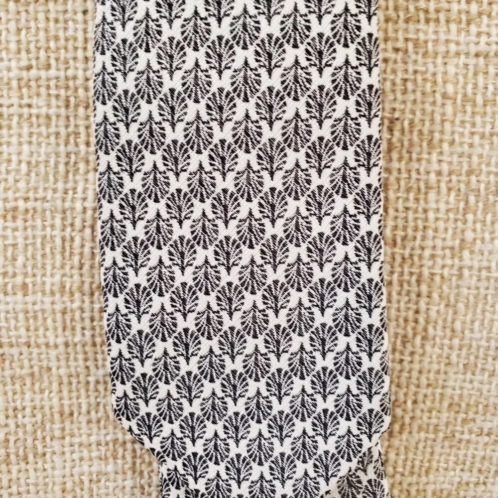 Bar III Slim Conroy Neat Botanical Tie